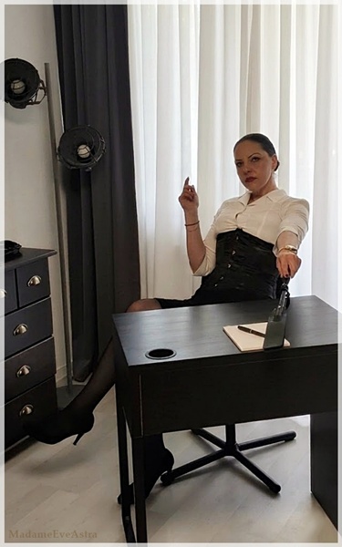 Madame Eve Astra - Berlin-City